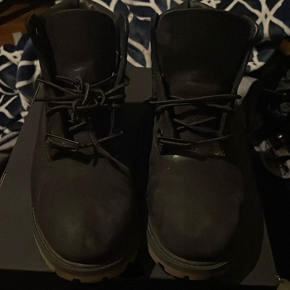 Black timbs gum sole